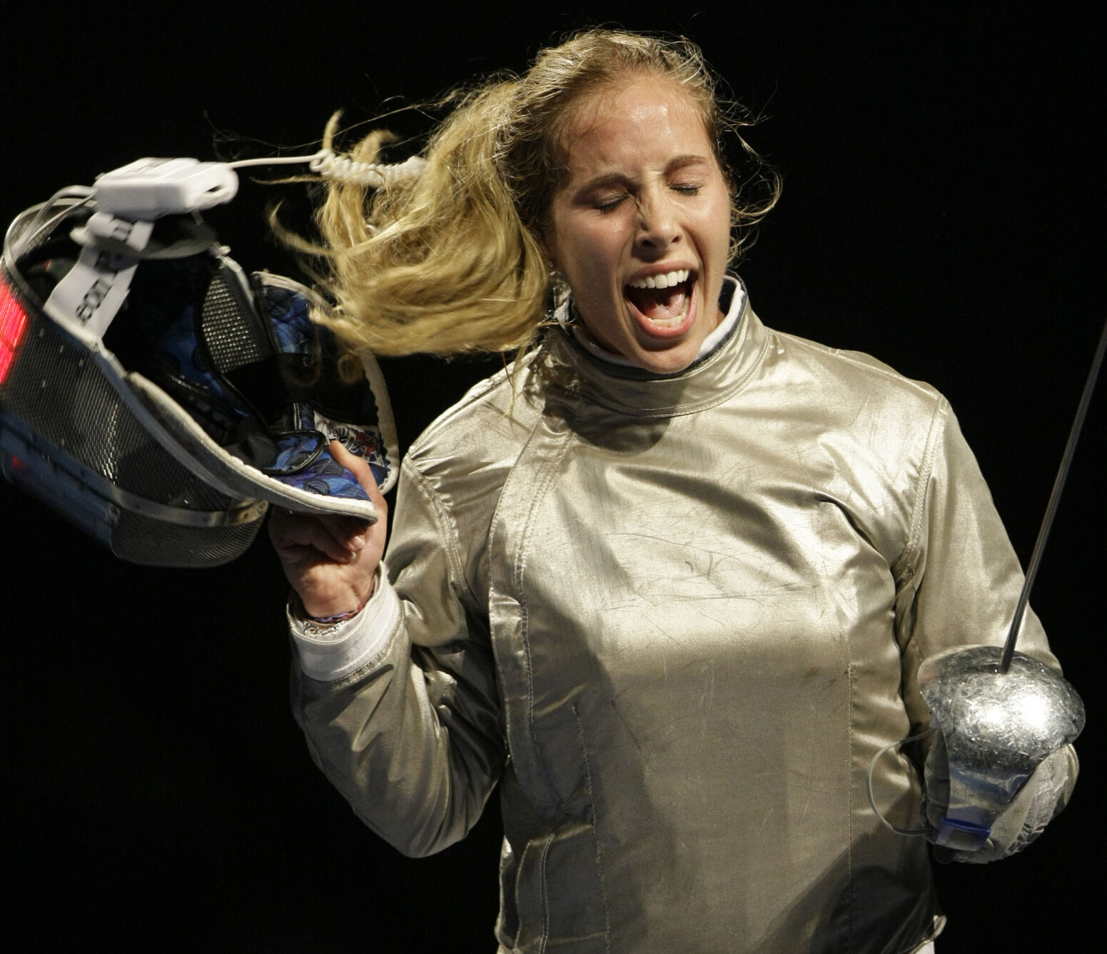 2008: Mariel Zagunis leads a U.S. sweep of the women’s saber fencing